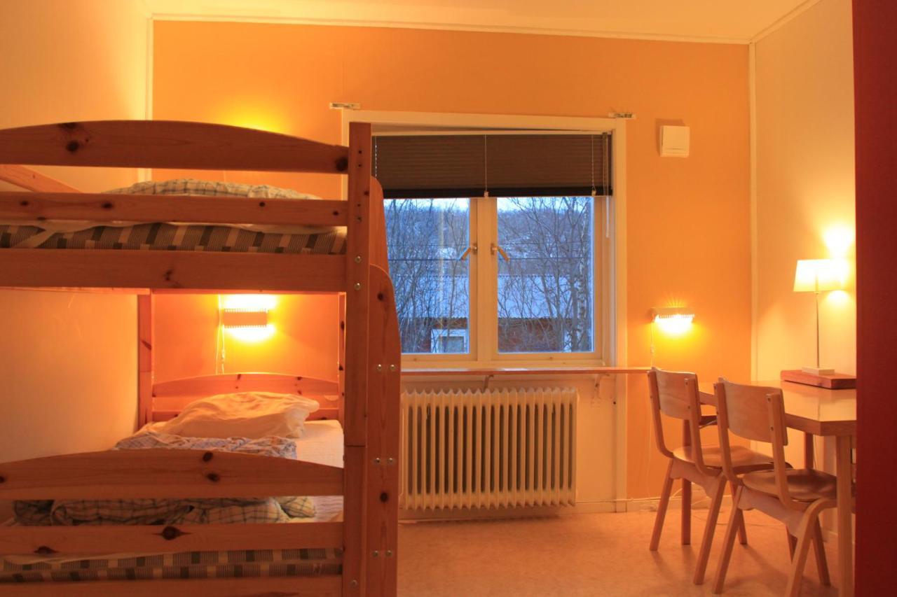 Abisko Net Hostel & Huskies Экстерьер фото
